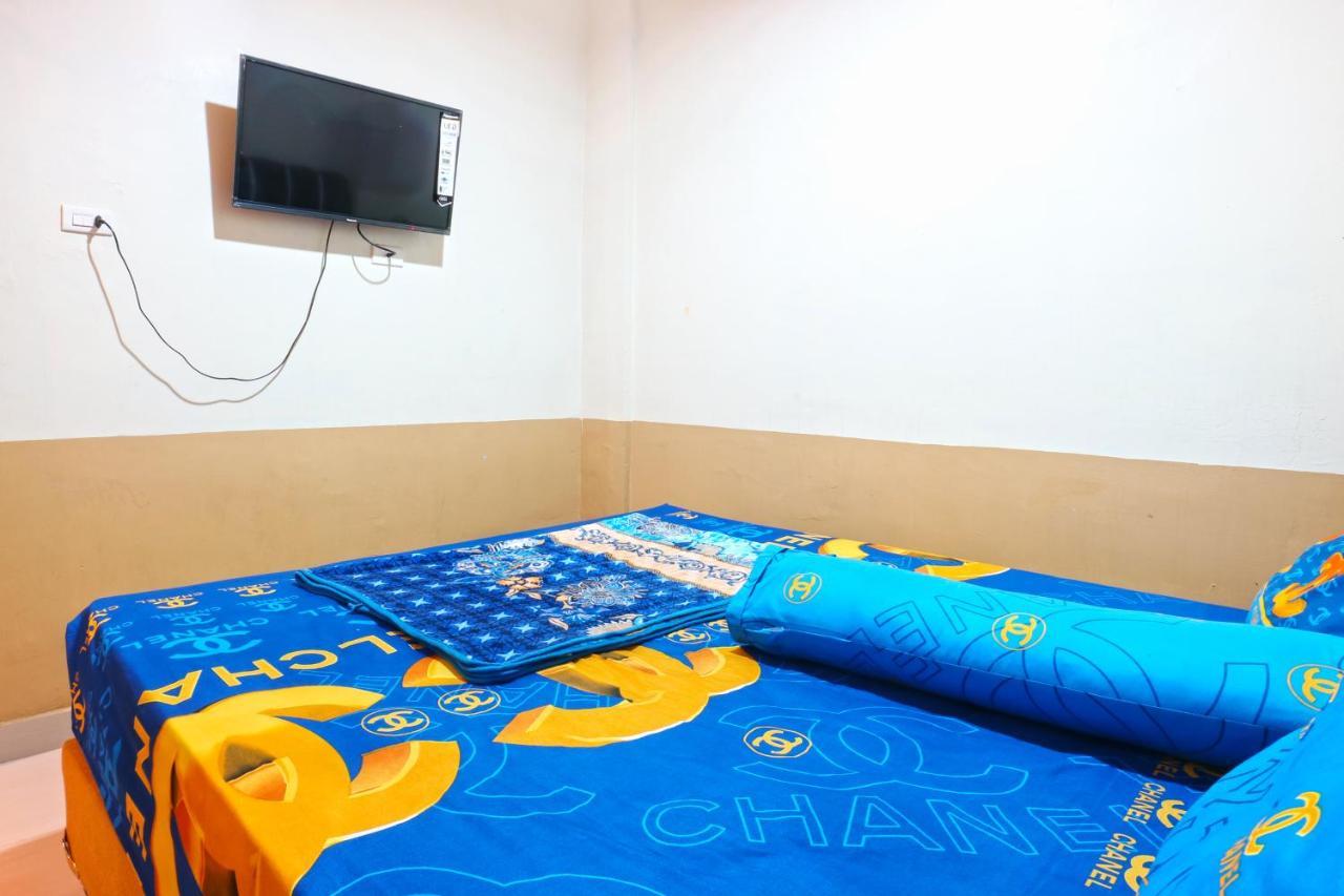 Penginapan Medan Exterior foto