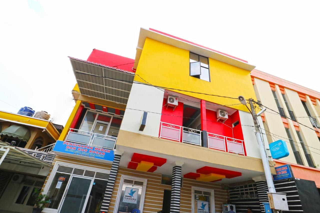 Penginapan Medan Exterior foto
