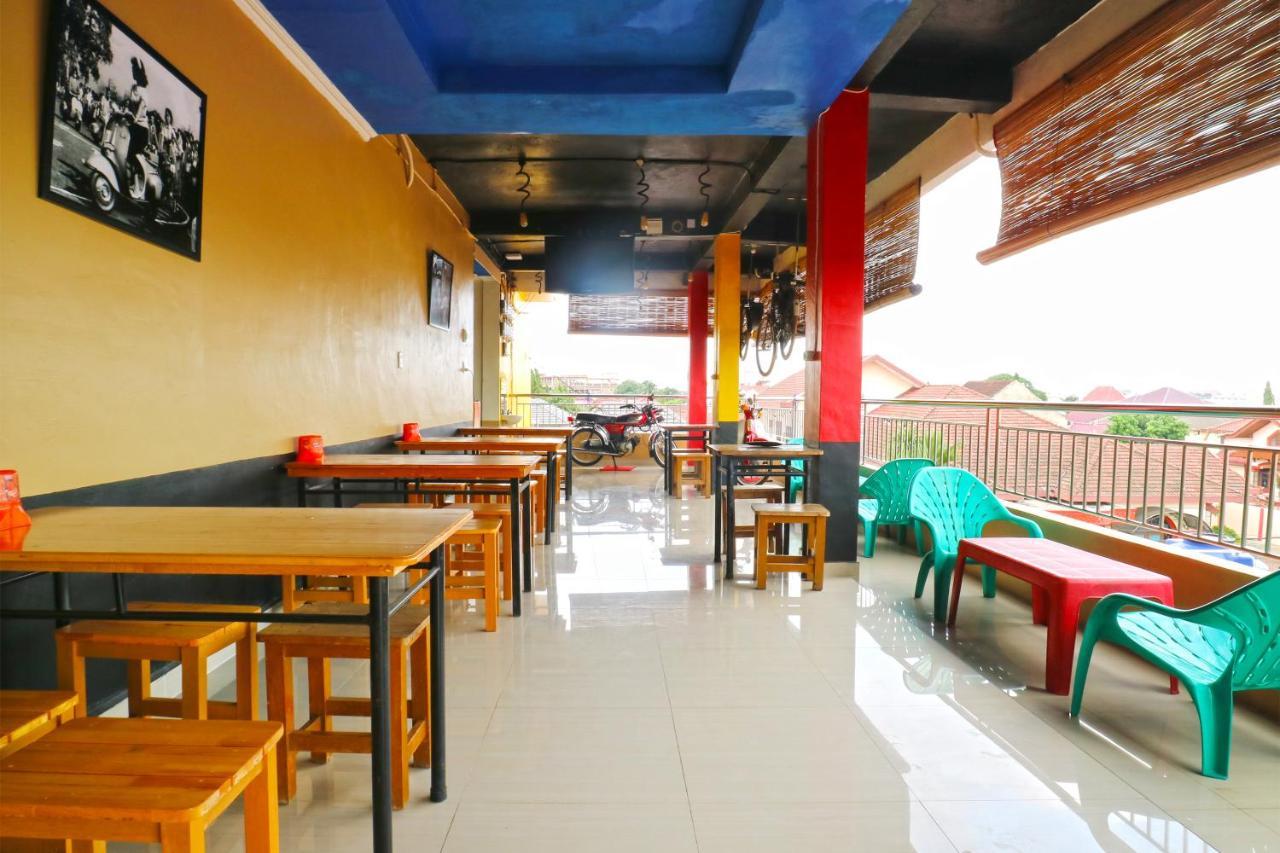 Penginapan Medan Exterior foto